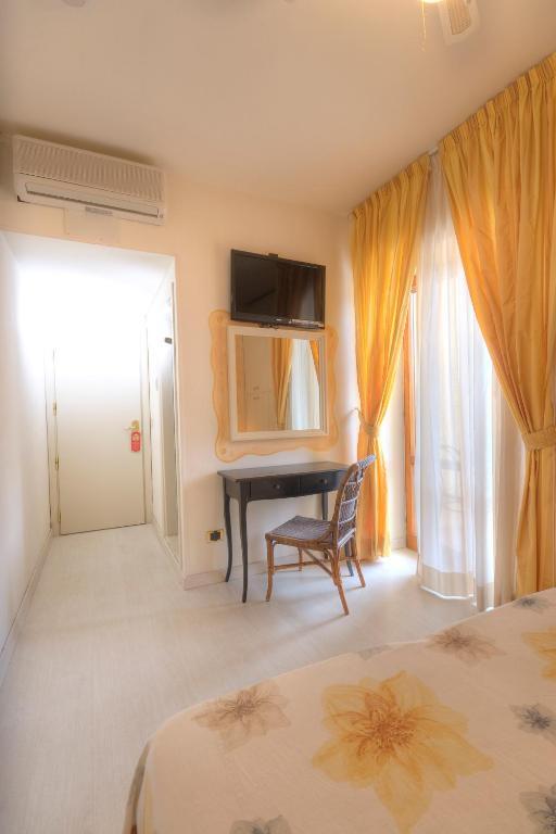 סן בנדטו דל טרנטו Hotel Marconi חדר תמונה